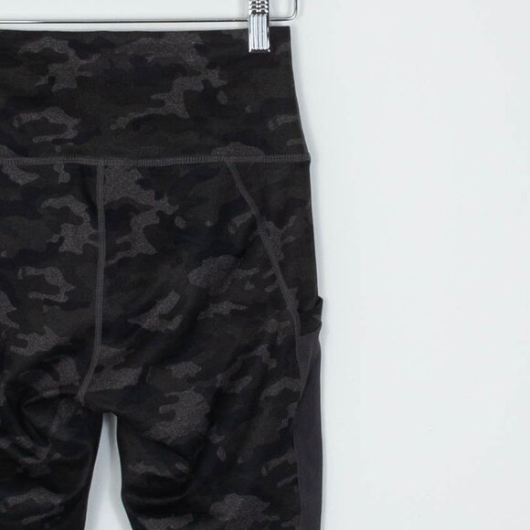 Athleta Powerhold On The Go Camo Media Pocket Capri Leggings Womens Size Small - Picture 7 of 8
